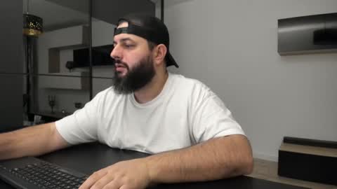 DravenPeak online show from 12-14-25, 04:56