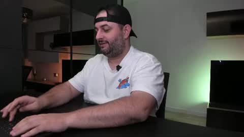 Snapshot of dravenpeak chatting on 06-18-26, 10:25 DravenPeak online show from 06-18-26, 10:25