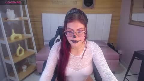 Draviana  online show from 10-18-25, 03:20