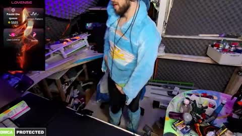 drawingcock online show from 11-28-25, 01:19