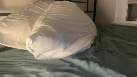 dre0000000 online show from 10-17-25, 08:17