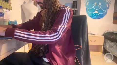 new profile Aircum99  online show from 11-11-25, 04:29