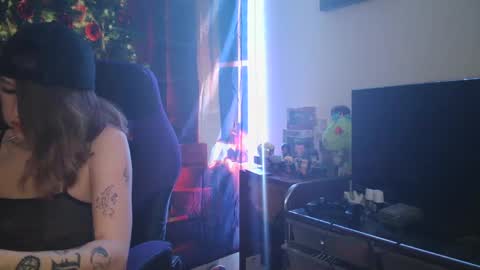 Snapshot of dreadpirate_riyu chatting on 12-03-24, 12:24 Lorelei Riyu online show from 12-03-24, 12:24