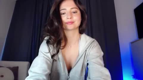 Snapshot of dream_nicole02 chatting on 12-13-24, 08:09 Nicole online show from 12-13-24, 08:09