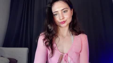 Snapshot of dream_nicole02 chatting on 01-18-25, 05:48 Nicole online show from 01-18-25, 05:48
