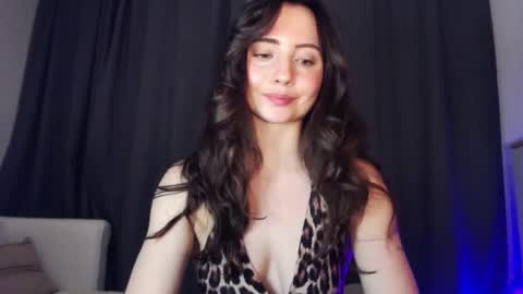 Snapshot of dream_nicole02 chatting on 02-13-25, 05:54 Nicole online show from 02-13-25, 05:54