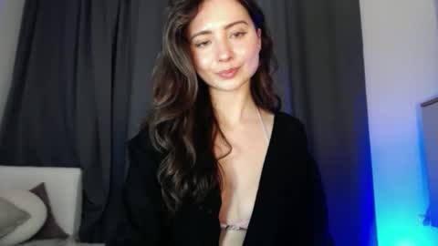 Snapshot of dream_nicole02 chatting on 02-23-25, 02:46 Nicole online show from 02-23-25, 02:46