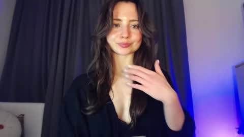 Snapshot of dream_nicole02 chatting on 03-05-25, 06:23 Nicole online show from 03-05-25, 06:23