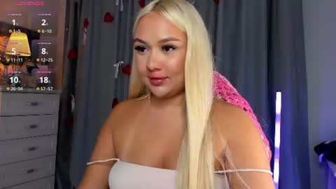  Mary   pvt open    use pink and blue app lovense online show from 08-07-26, 04:09
