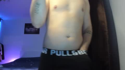 Johnny online show from 03-10-26, 10:04