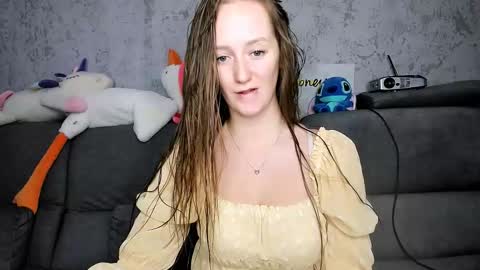 Snapshot of dreamesoul chatting on 12-04-25, 01:31 dreamesoul online show from 12-04-25, 01:31