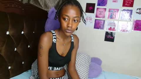 Dreameyes online show from 05-26-26, 06:53