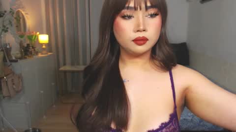 Snapshot of dreamgirlheaven chatting on 02-05-25, 07:39 Heaven online show from 02-05-25, 07:39