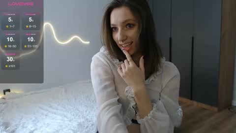  Hello im Eva  online show from 02-17-25, 09:13