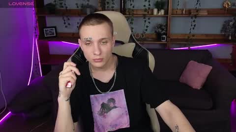 Snapshot of dreamkaii chatting on 05-03-26, 01:33 im Kai ntmu online show from 05-03-26, 01:33