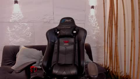 cris online show from 02-13-25, 03:14