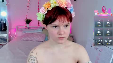 Snapshot of dreammyluna chatting on 10-09-25, 09:13 Luna online show from 10-09-25, 09:13