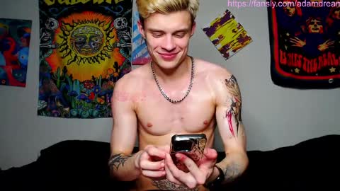 Snapshot of dreamyadam chatting on 04-01-26, 03:42 Adam Dream online show from 04-01-26, 03:42