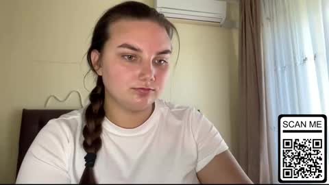 Mila online show from 09-15-25, 02:39