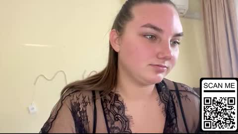 Mila online show from 09-21-25, 02:19