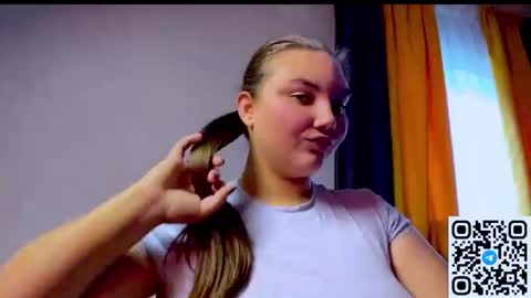 Snapshot of dreamyblushfairy chatting on 06-19-26, 02:21 Mila online show from 06-19-26, 02:21