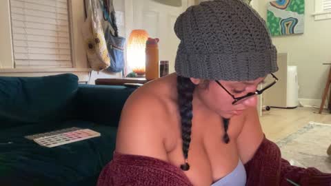 Snapshot of dreamyriri chatting on 01-26-25, 02:35 RIRI OR DREAMY online show from 01-26-25, 02:35