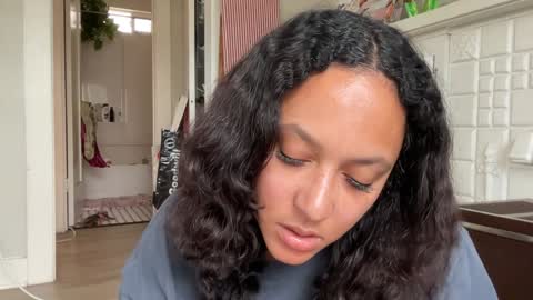 Snapshot of dreamyriri chatting on 01-27-25, 08:28 RIRI OR DREAMY online show from 01-27-25, 08:28