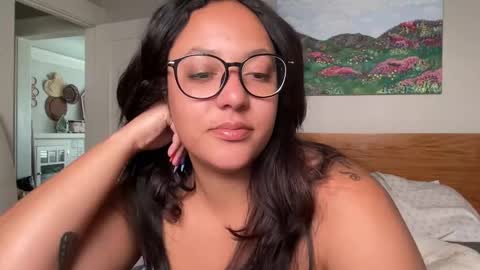 Snapshot of dreamyriri chatting on 03-04-25, 10:05 RIRI OR DREAMY online show from 03-04-25, 10:05