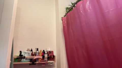 Snapshot of dreamyriri chatting on 03-11-25, 07:36 RIRI OR DREAMY online show from 03-11-25, 07:36