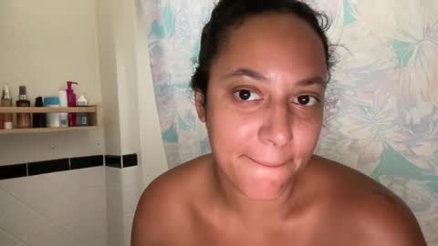 Snapshot of dreamyriri chatting on 09-09-25, 08:19 RIRI OR DREAMY online show from 09-09-25, 08:19