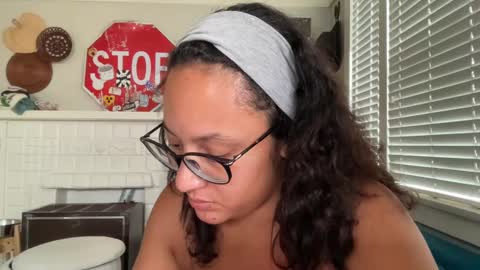 Snapshot of dreamyriri chatting on 09-14-25, 05:23 RIRI OR DREAMY online show from 09-14-25, 05:23