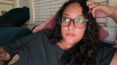 Snapshot of dreamyriri chatting on 09-18-25, 03:19 RIRI OR DREAMY online show from 09-18-25, 03:19