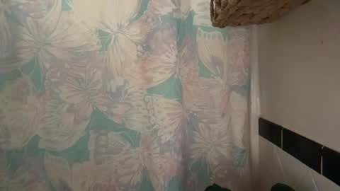 Snapshot of dreamyriri chatting on 10-11-25, 06:50 RIRI OR DREAMY online show from 10-11-25, 06:50