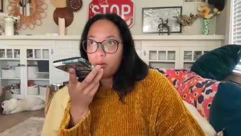 Snapshot of dreamyriri chatting on 12-03-25, 04:49 RIRI OR DREAMY online show from 12-03-25, 04:49