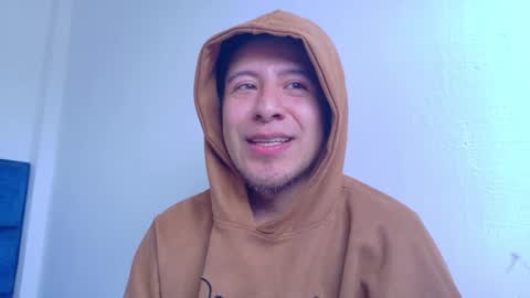 Snapshot of dreichwe chatting on 02-11-26, 06:24 Dreichwe online show from 02-11-26, 06:24
