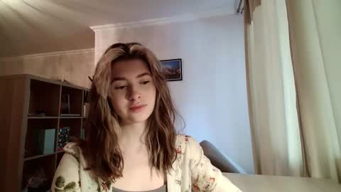 Dia online show from 03-06-26, 07:27