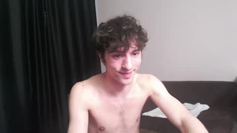 Snapshot of dress_air chatting on 04-21-26, 02:51 Air online show from 04-21-26, 02:51
