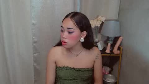 Dreyana online show from 11-18-25, 07:24