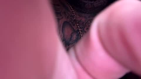 Snapshot of drippinggenie chatting on 12-20-24, 01:47 drippinggenie online show from 12-20-24, 01:47