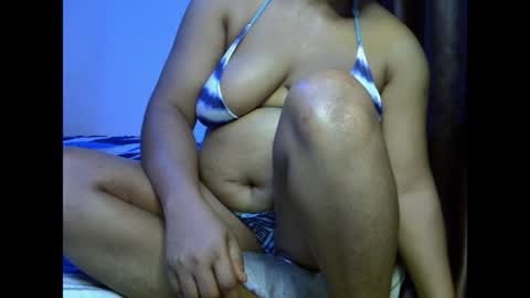 Snapshot of drippingnwet chatting on 04-03-26, 05:38 drippingnwet online show from 04-03-26, 05:38
