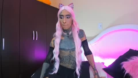 drippyorlove online show from 02-08-25, 10:40