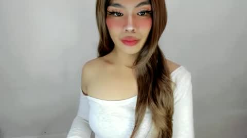 miss. Erika online show from 09-27-25, 04:50