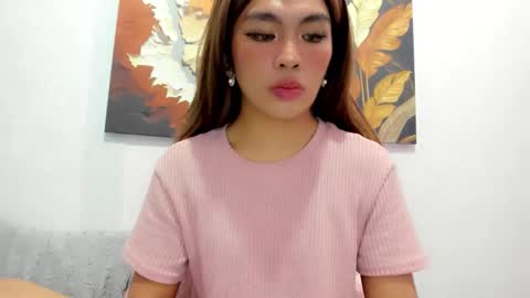 miss. Erika online show from 05-06-26, 06:35