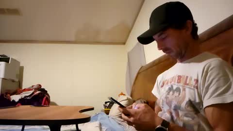 Inexperienced catfish online show from 01-26-25, 04:09