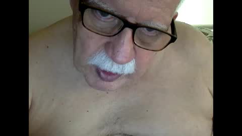 Snapshot of drnick069 chatting on 06-05-26, 04:02 drnick069 online show from 06-05-26, 04:02