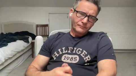 Nick online show from 10-19-25, 01:34