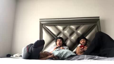 2xTheTrouble online show from 11-12-25, 05:24