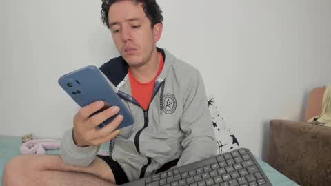 CamiSanti online show from 10-29-25, 09:22