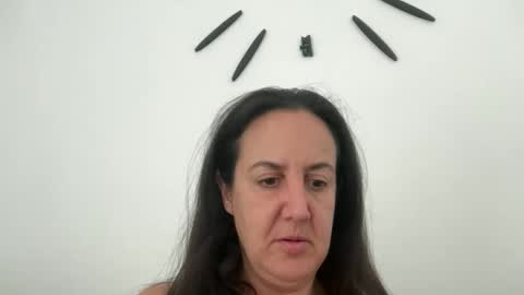 Snapshot of drresa chatting on 12-17-25, 08:20 Dr. Resa online show from 12-17-25, 08:20