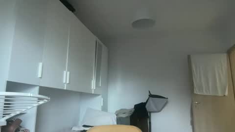 Snapshot of drresa chatting on 01-08-26, 06:37 Dr. Resa online show from 01-08-26, 06:37